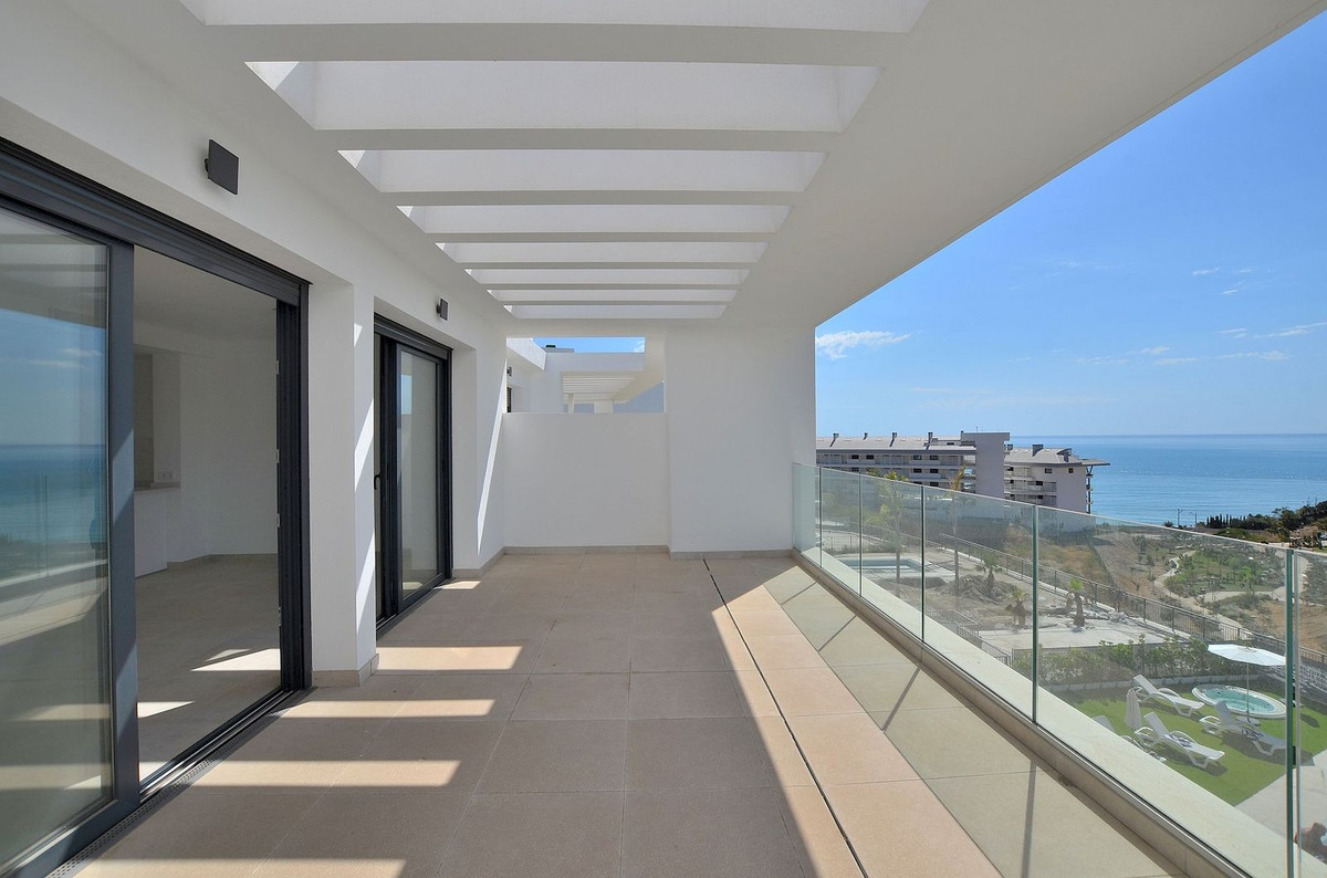 2 Bed Apartment for sale in Higueron Costa Del Sol, Málaga, Spain