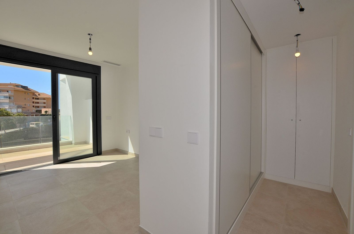 2 Bed Apartment for sale in Higueron Costa Del Sol, Málaga, Spain