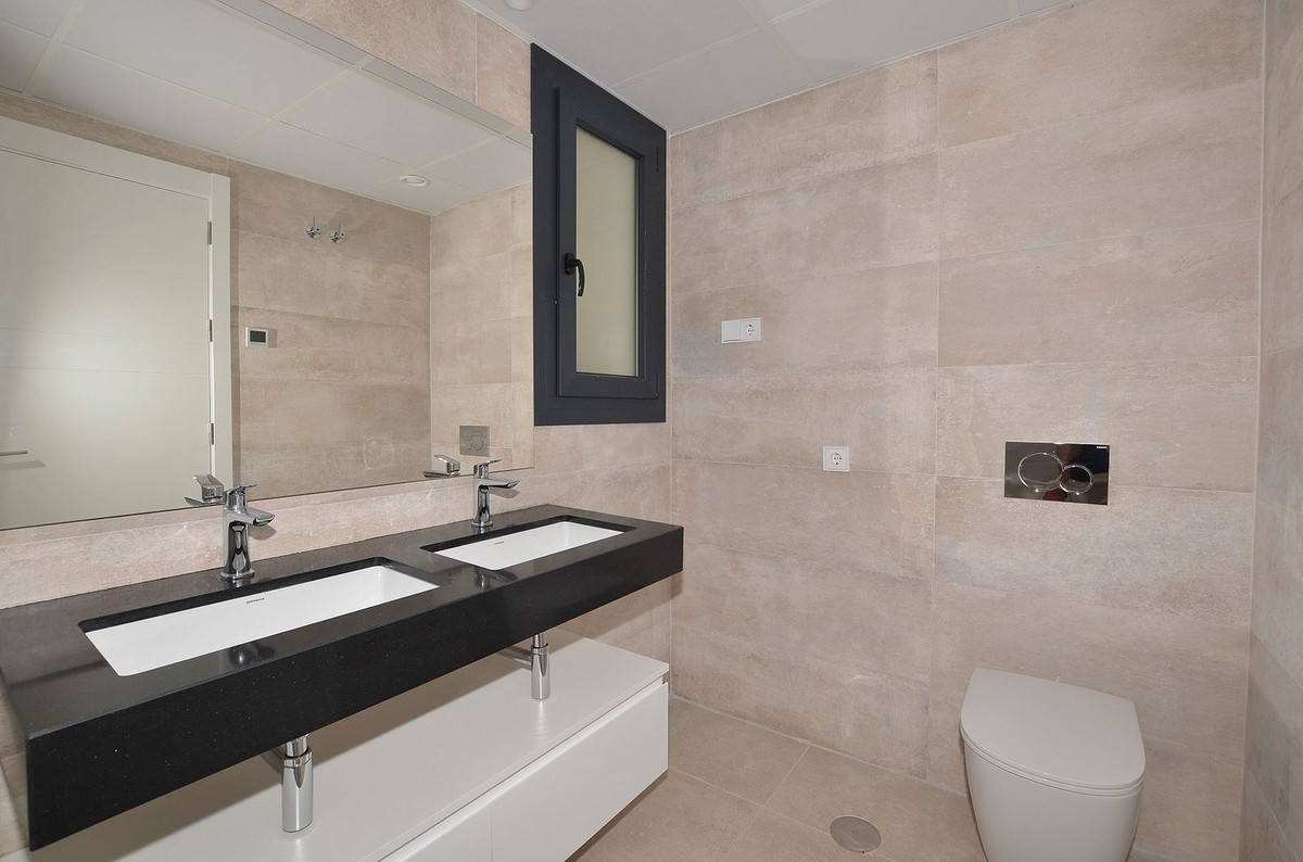 2 Bed Apartment for sale in Higueron Costa Del Sol, Málaga, Spain