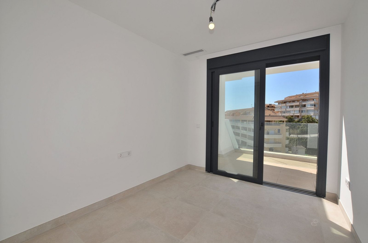 2 Bed Apartment for sale in Higueron Costa Del Sol, Málaga, Spain