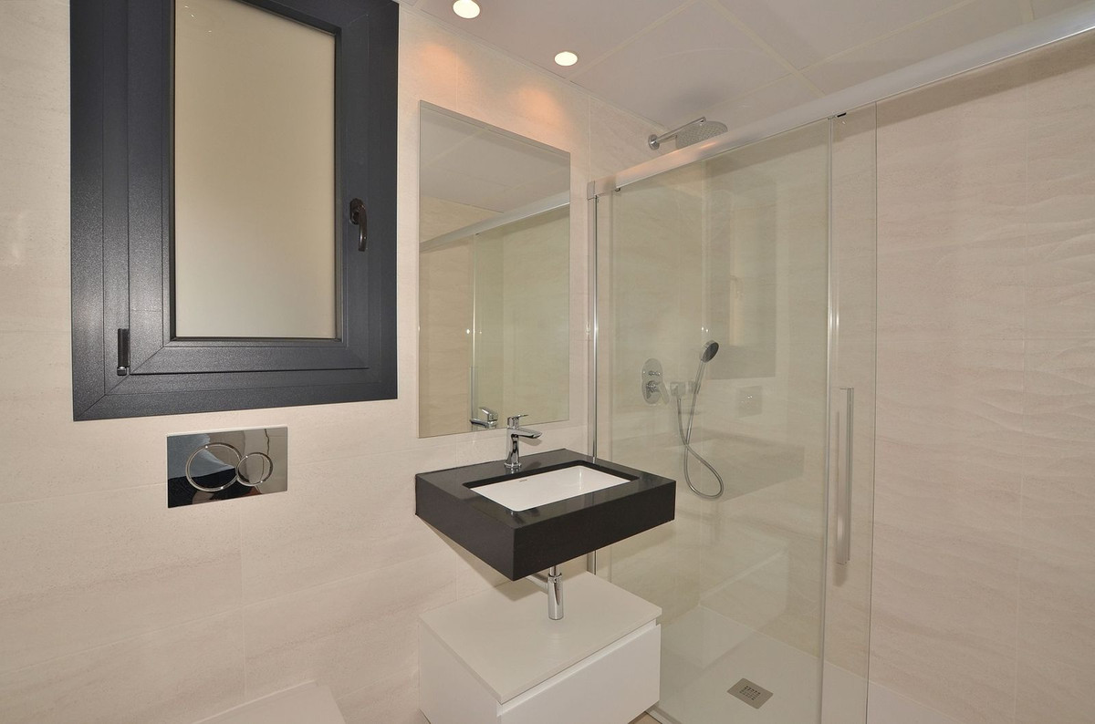 2 Bed Apartment for sale in Higueron Costa Del Sol, Málaga, Spain