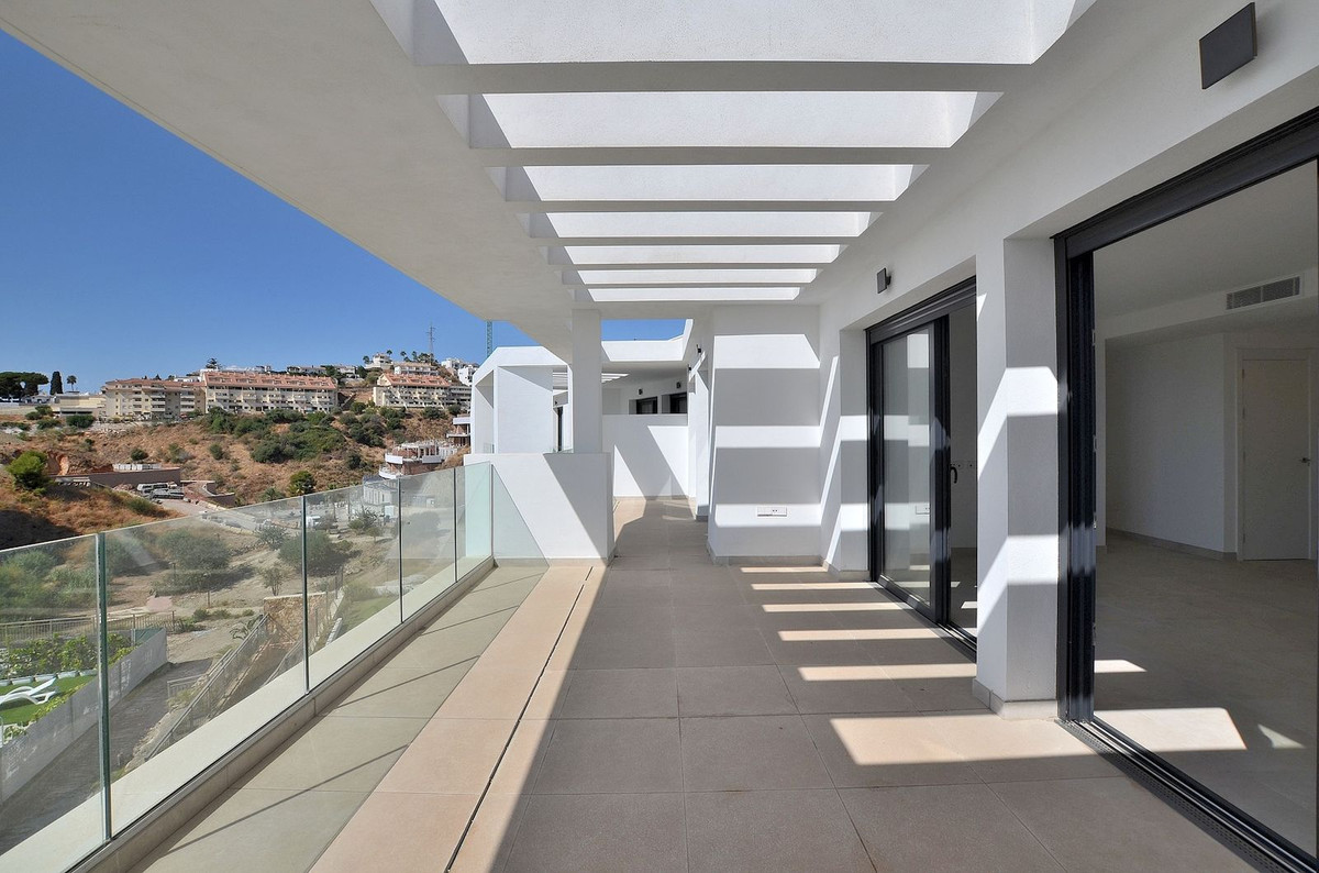 2 Bed Apartment for sale in Higueron Costa Del Sol, Málaga, Spain