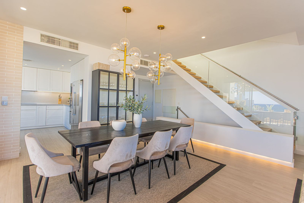 5 Bed Townhouse for sale in Higueron Costa Del Sol, Málaga, Spain