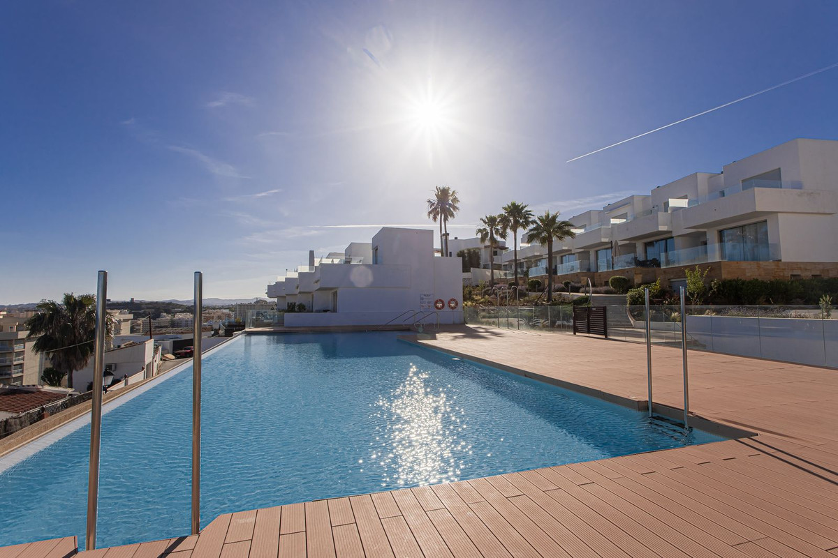 5 Bed Townhouse for sale in Higueron Costa Del Sol, Málaga, Spain