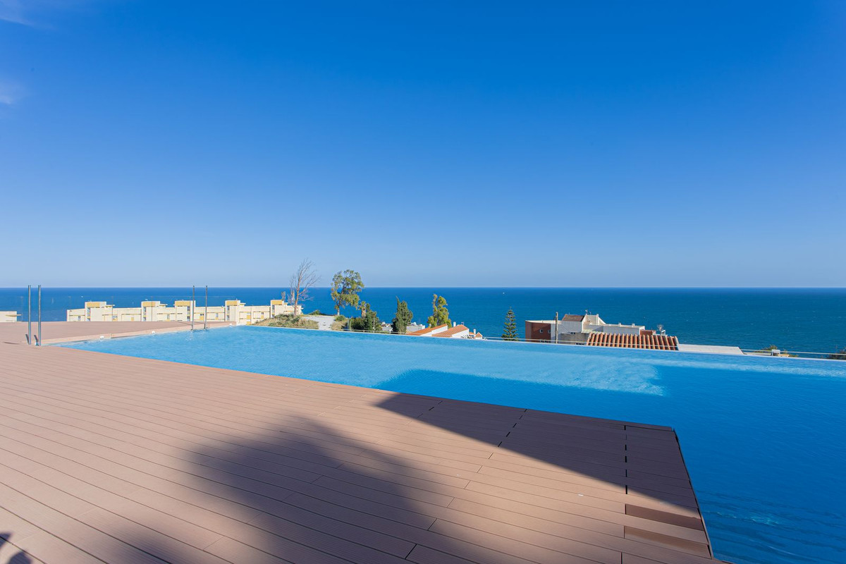 5 Bed Townhouse for sale in Higueron Costa Del Sol, Málaga, Spain