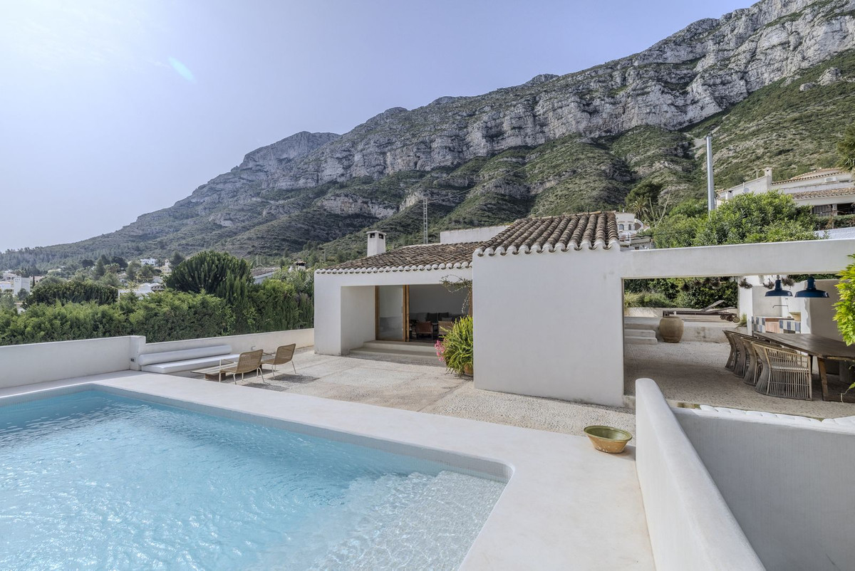 3 Bed Townhouse for sale in Denia Costa Blanca, Alicante, Spain
