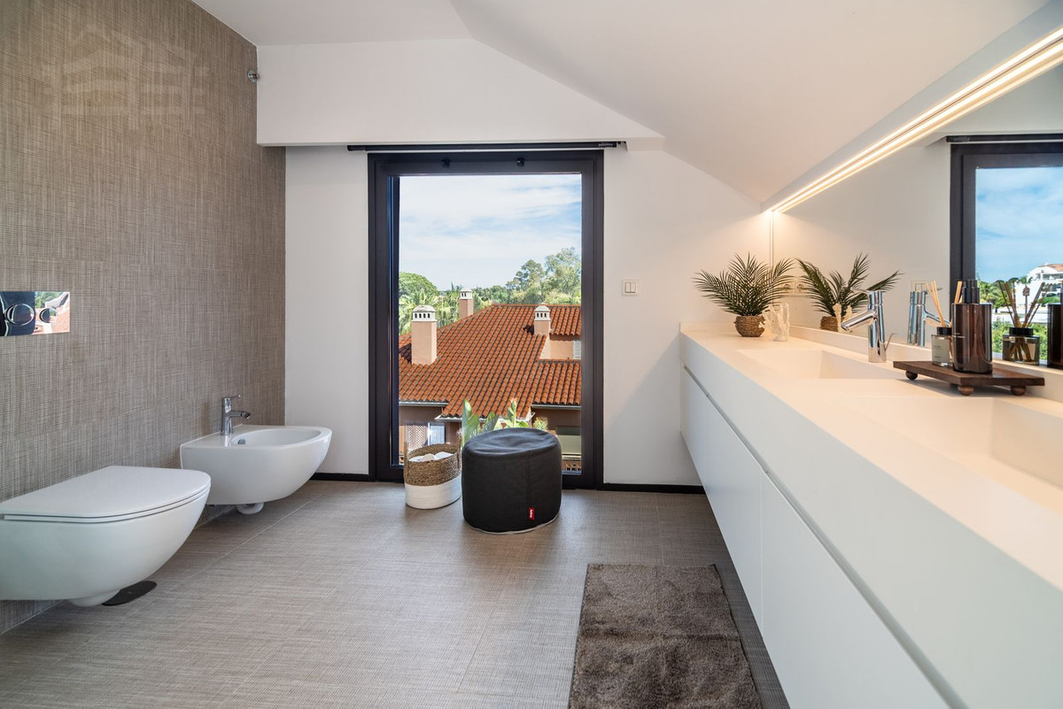 Se vende Ático Dúplex de 3 dormitorios en Costa Del Sol, Málaga, España