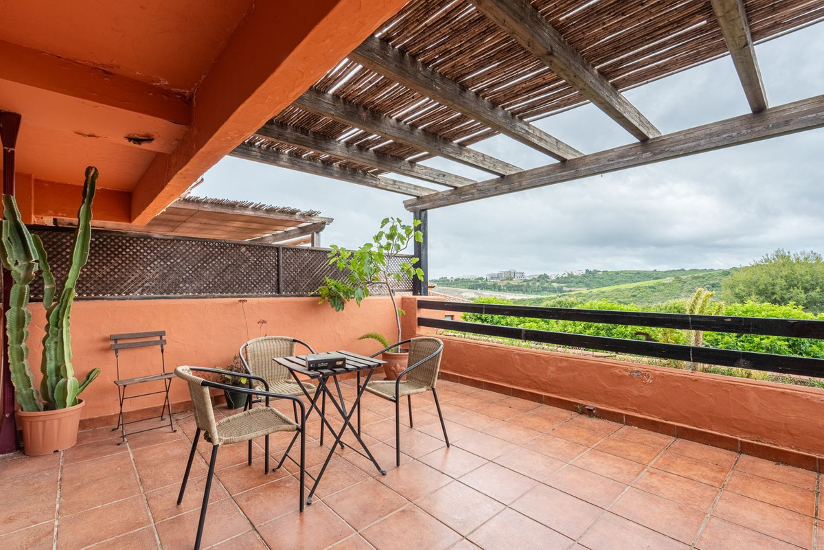 1 Bed Apartment for sale in Casares Costa Del Sol, Málaga, Spain