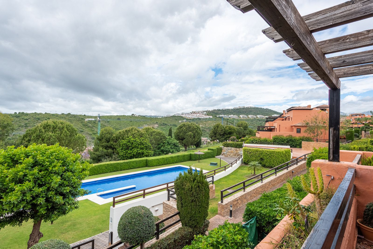 1 Bed Apartment for sale in Casares Costa Del Sol, Málaga, Spain
