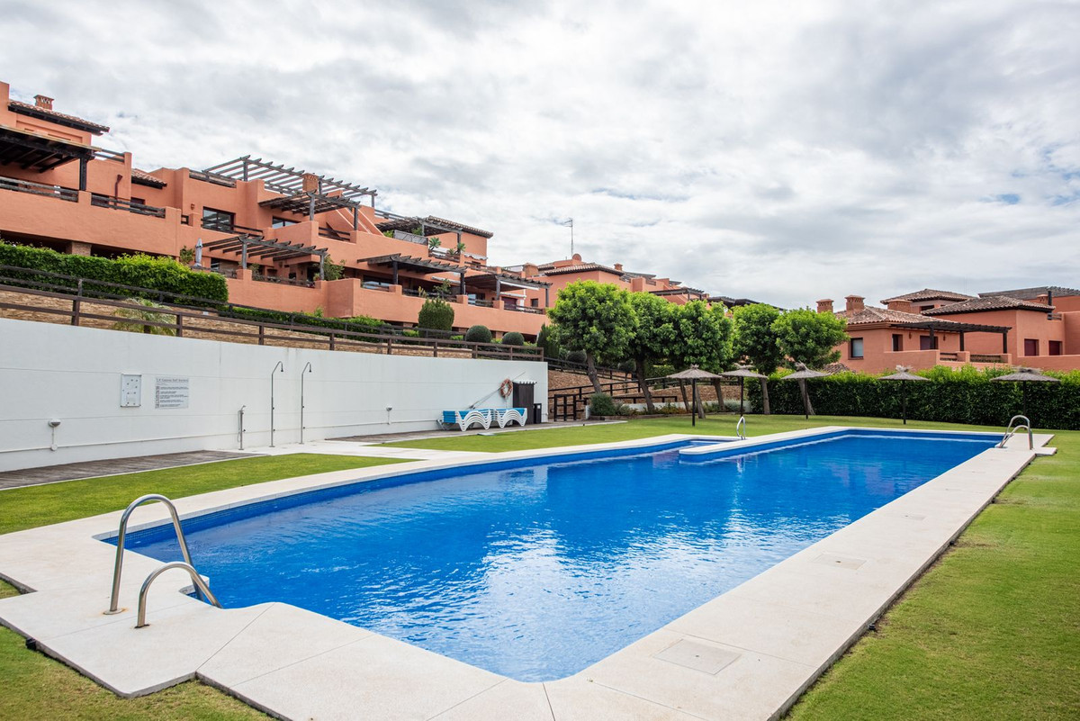 1 Bed Apartment for sale in Casares Costa Del Sol, Málaga, Spain