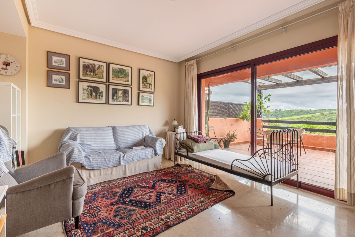 1 Bed Apartment for sale in Casares Costa Del Sol, Málaga, Spain
