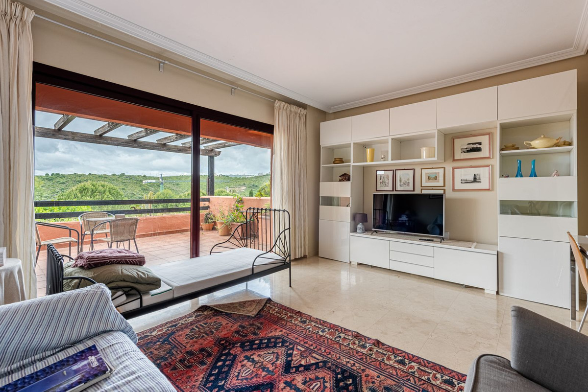 1 Bed Apartment for sale in Casares Costa Del Sol, Málaga, Spain