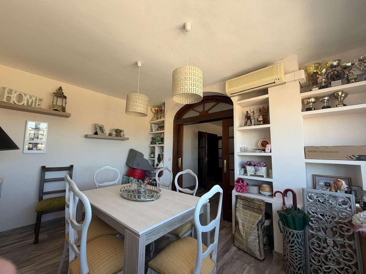 Se vende Apartamento Planta Media de 3 dormitorios en Costa Del Sol, Málaga, España