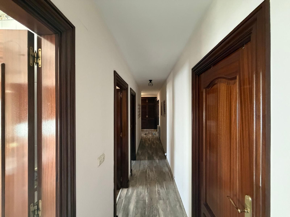 Se vende Apartamento Planta Media de 3 dormitorios en Costa Del Sol, Málaga, España