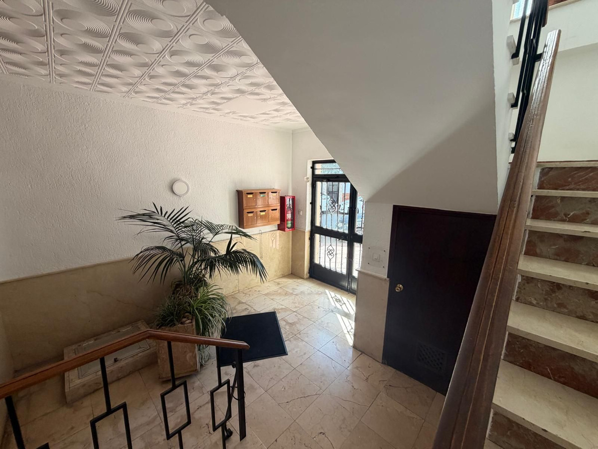 Se vende Apartamento Planta Media de 3 dormitorios en Costa Del Sol, Málaga, España