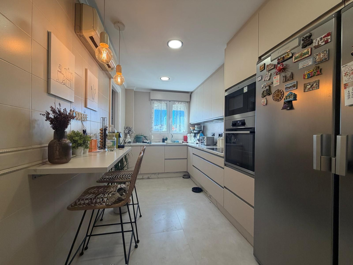 Se vende Apartamento Planta Media de 3 dormitorios en Costa Del Sol, Málaga, España