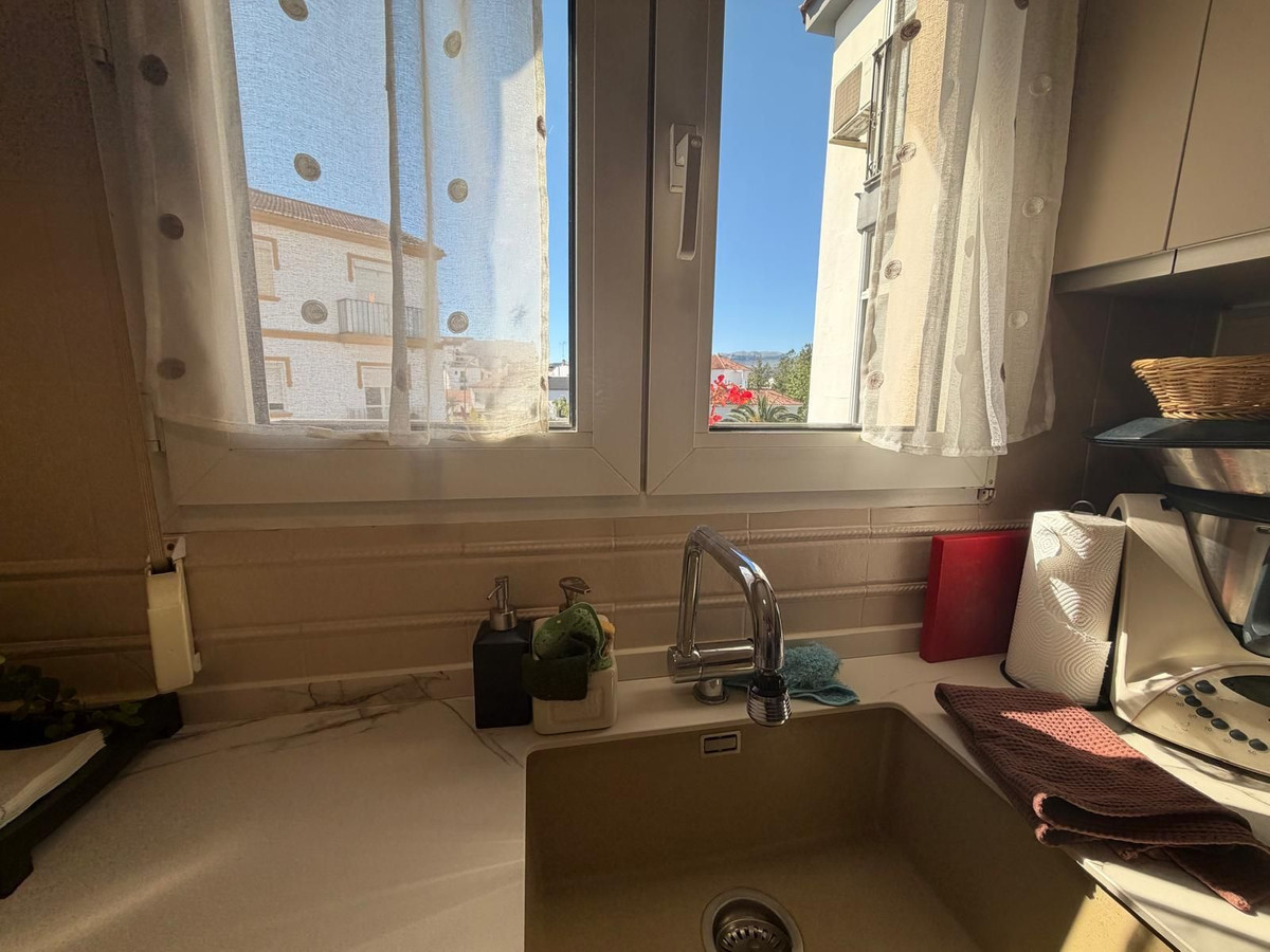Se vende Apartamento Planta Media de 3 dormitorios en Costa Del Sol, Málaga, España