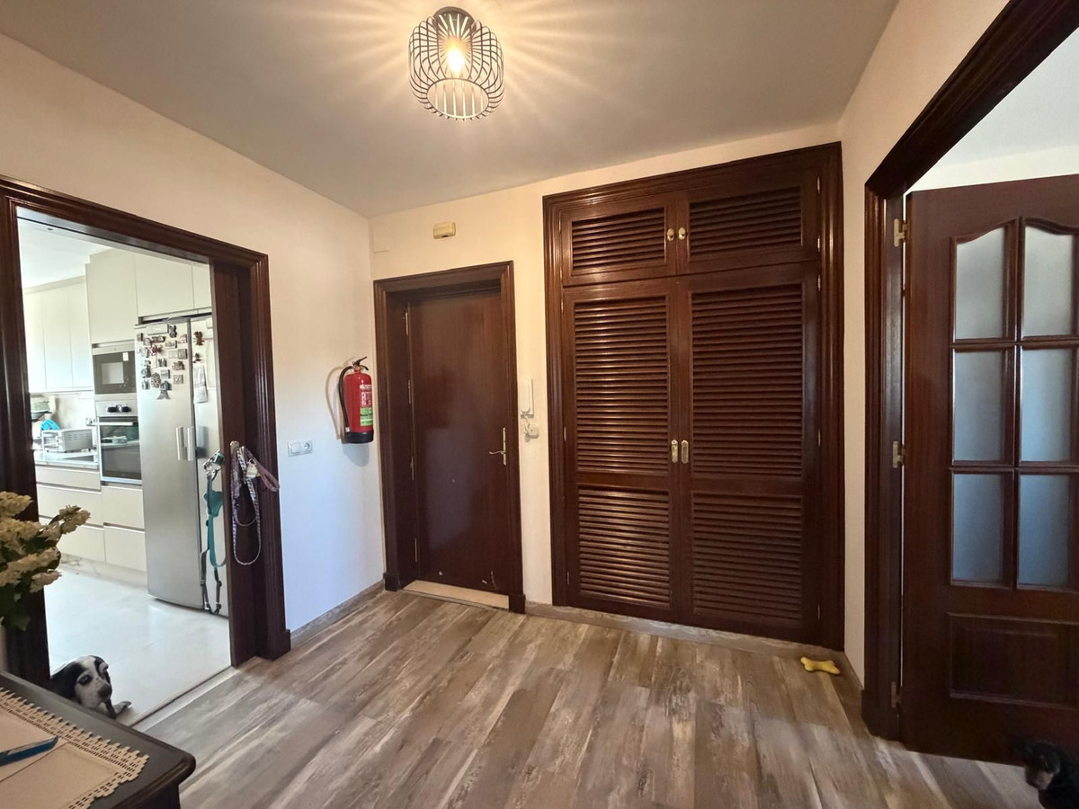 Se vende Apartamento Planta Media de 3 dormitorios en Costa Del Sol, Málaga, España