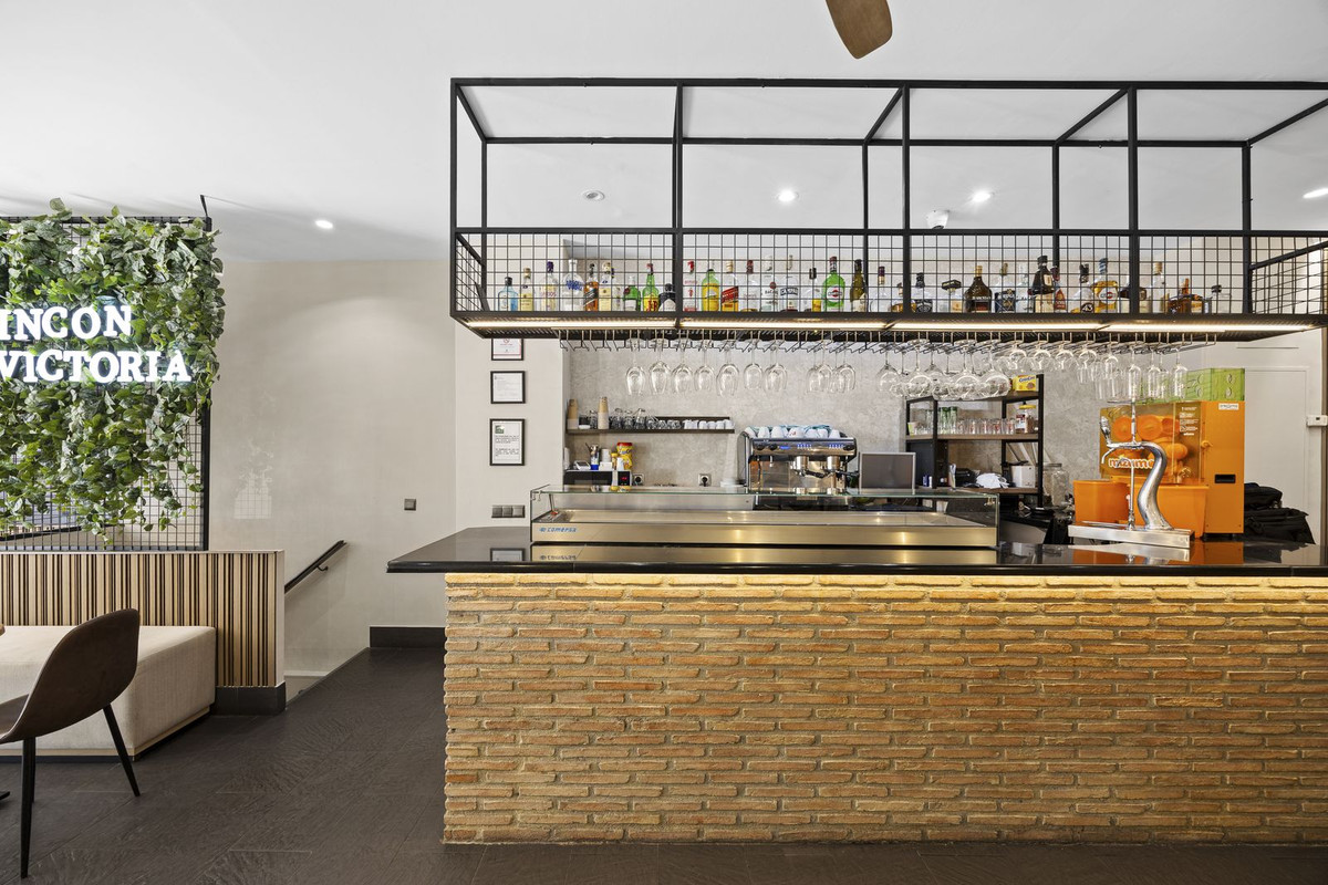 Commercial unit for sale in Guadalmina Alta Costa Del Sol, Málaga, Spain