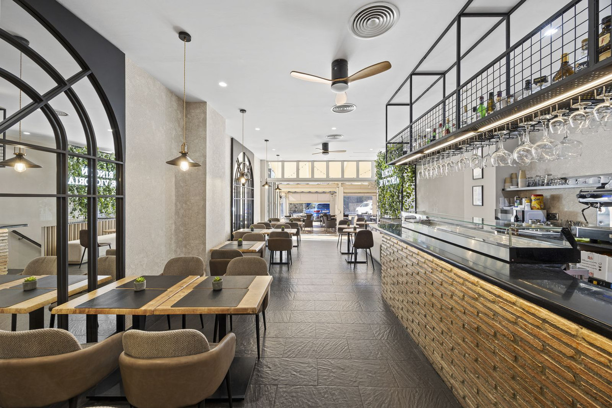Commercial unit for sale in Guadalmina Alta Costa Del Sol, Málaga, Spain