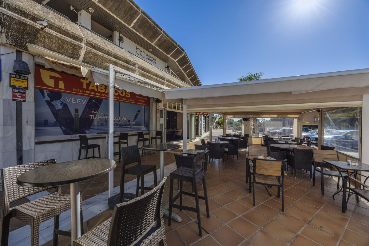 Commercial unit for sale in Guadalmina Alta Costa Del Sol, Málaga, Spain