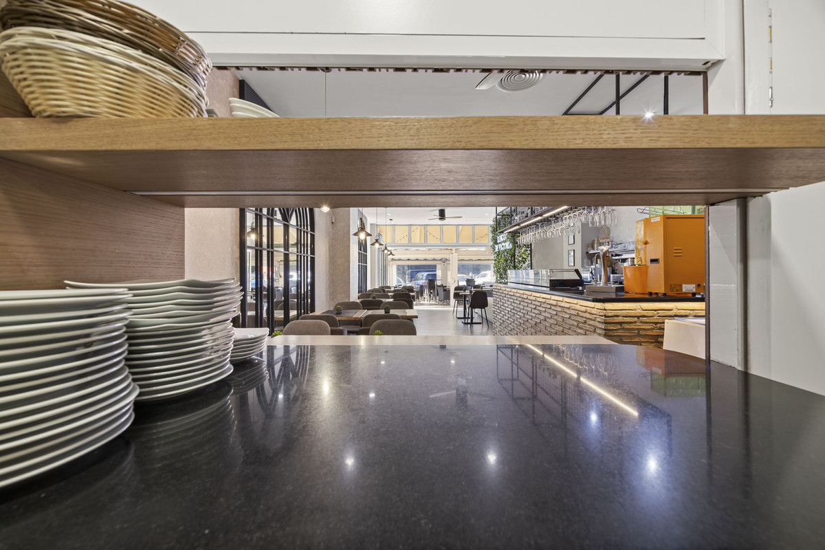 Commercial unit for sale in Guadalmina Alta Costa Del Sol, Málaga, Spain