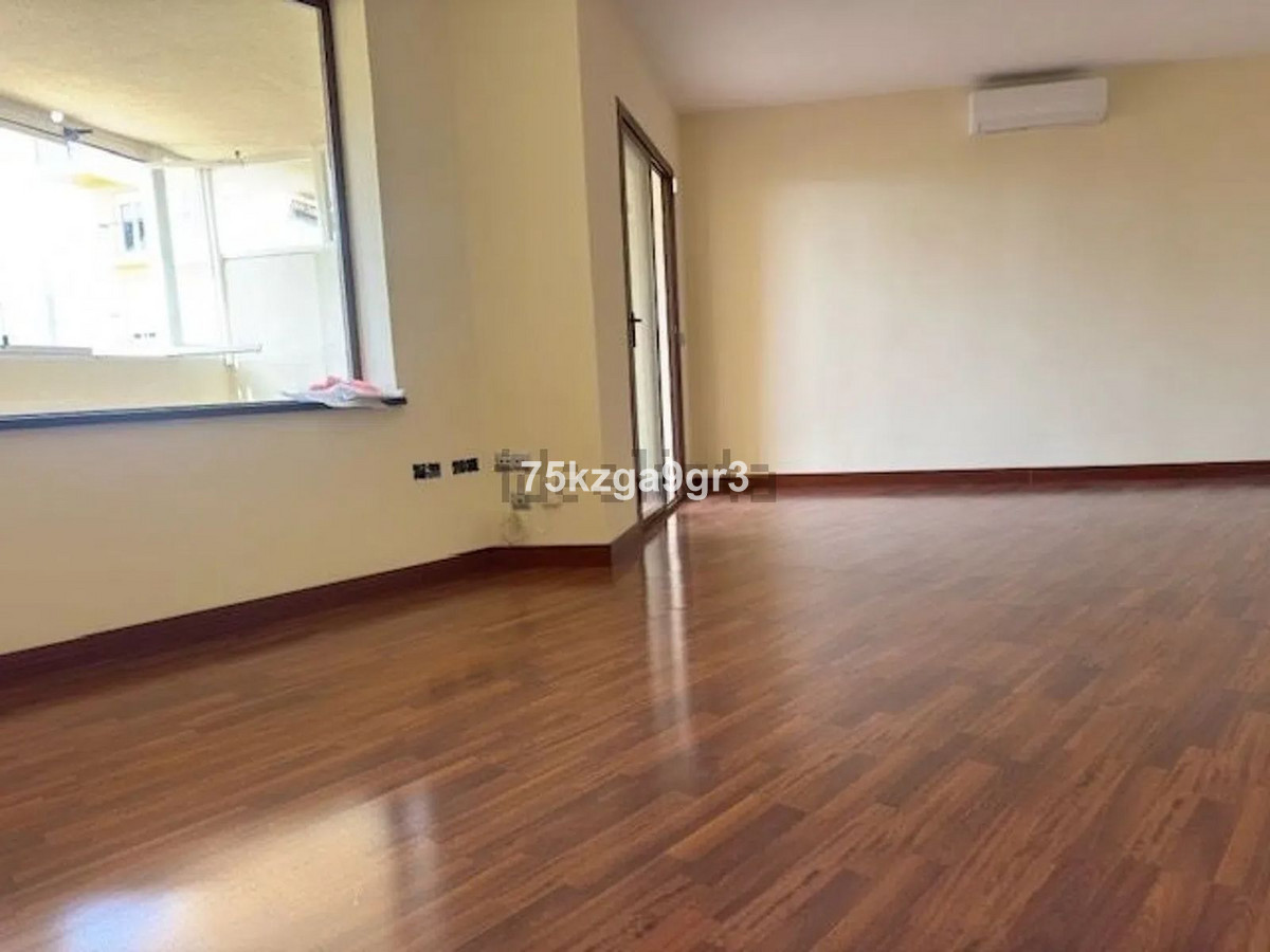 Se vende Apartamento Planta Media de 3 dormitorios en Costa Del Sol, Málaga, España
