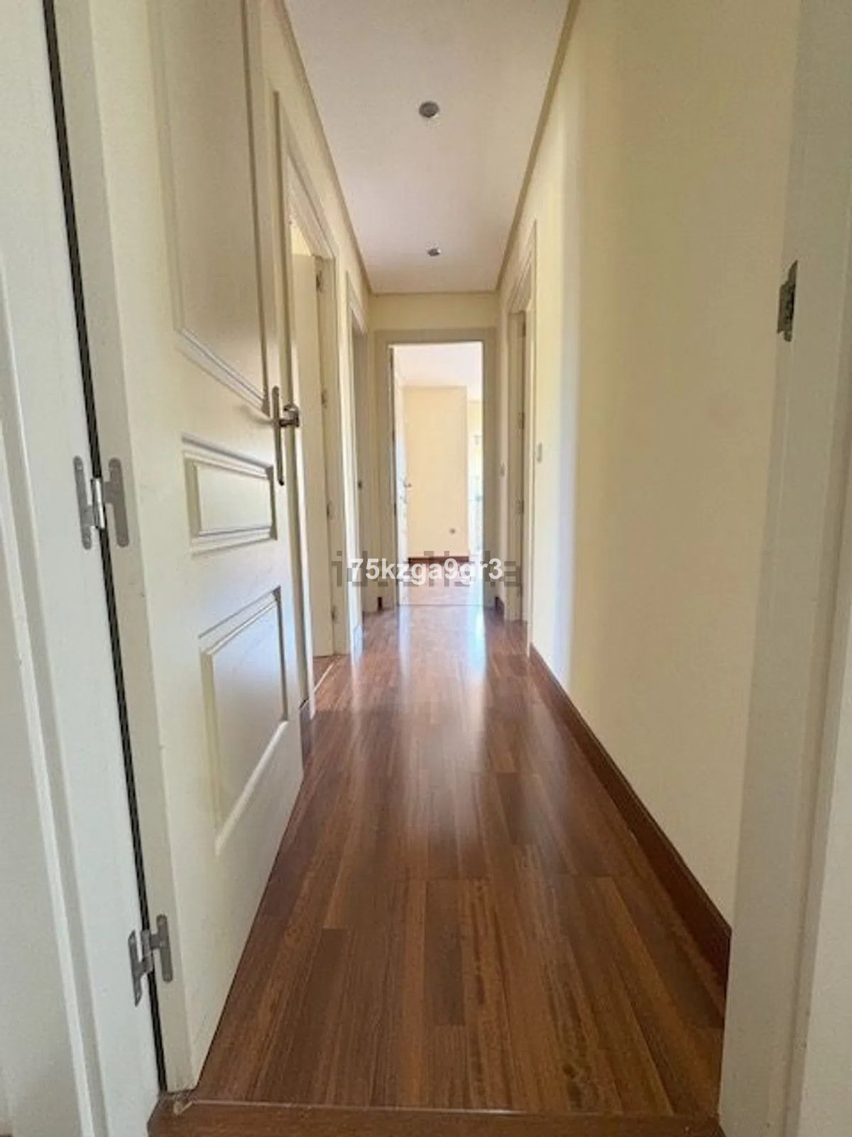 Se vende Apartamento Planta Media de 3 dormitorios en Costa Del Sol, Málaga, España