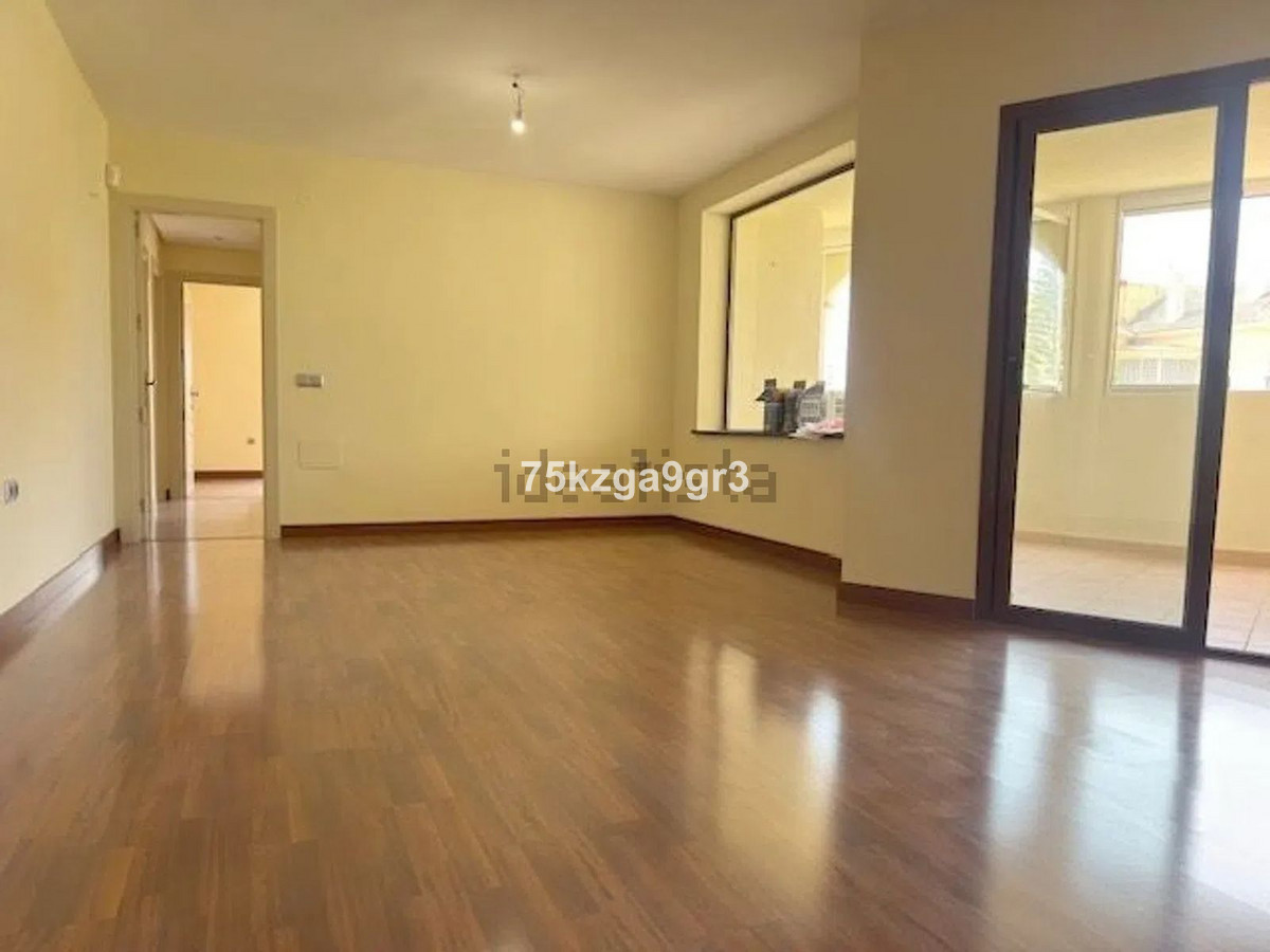 Se vende Apartamento Planta Media de 3 dormitorios en Costa Del Sol, Málaga, España