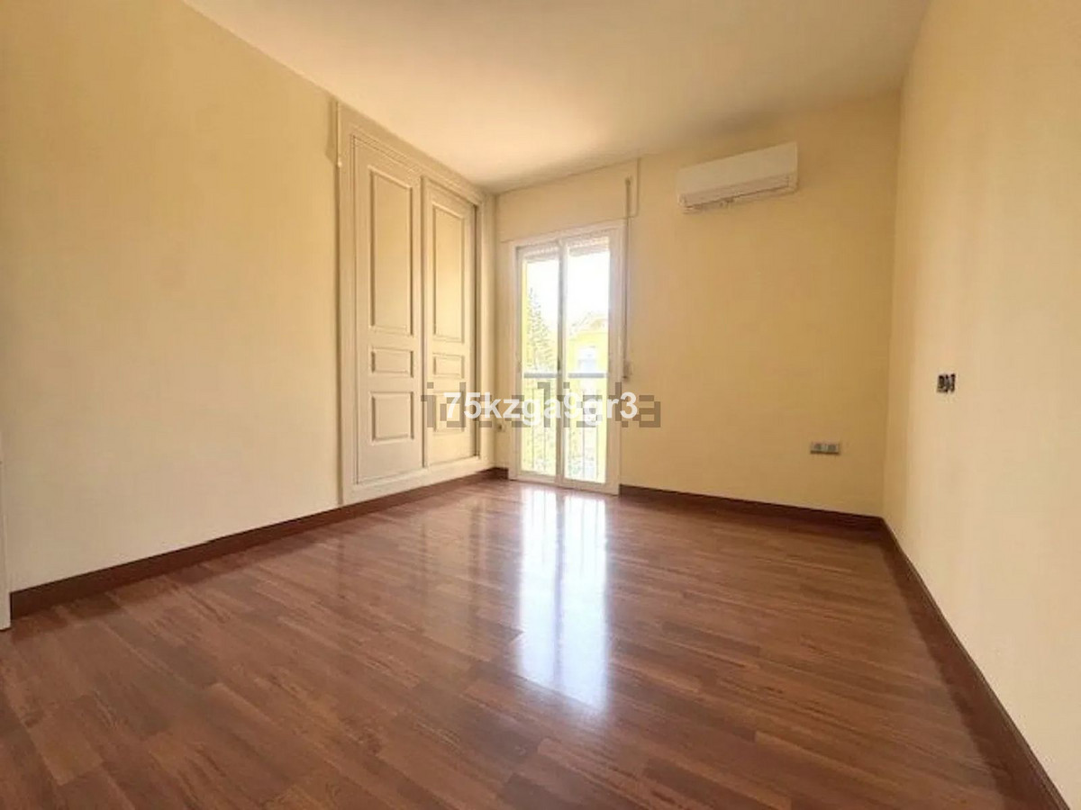 Se vende Apartamento Planta Media de 3 dormitorios en Costa Del Sol, Málaga, España
