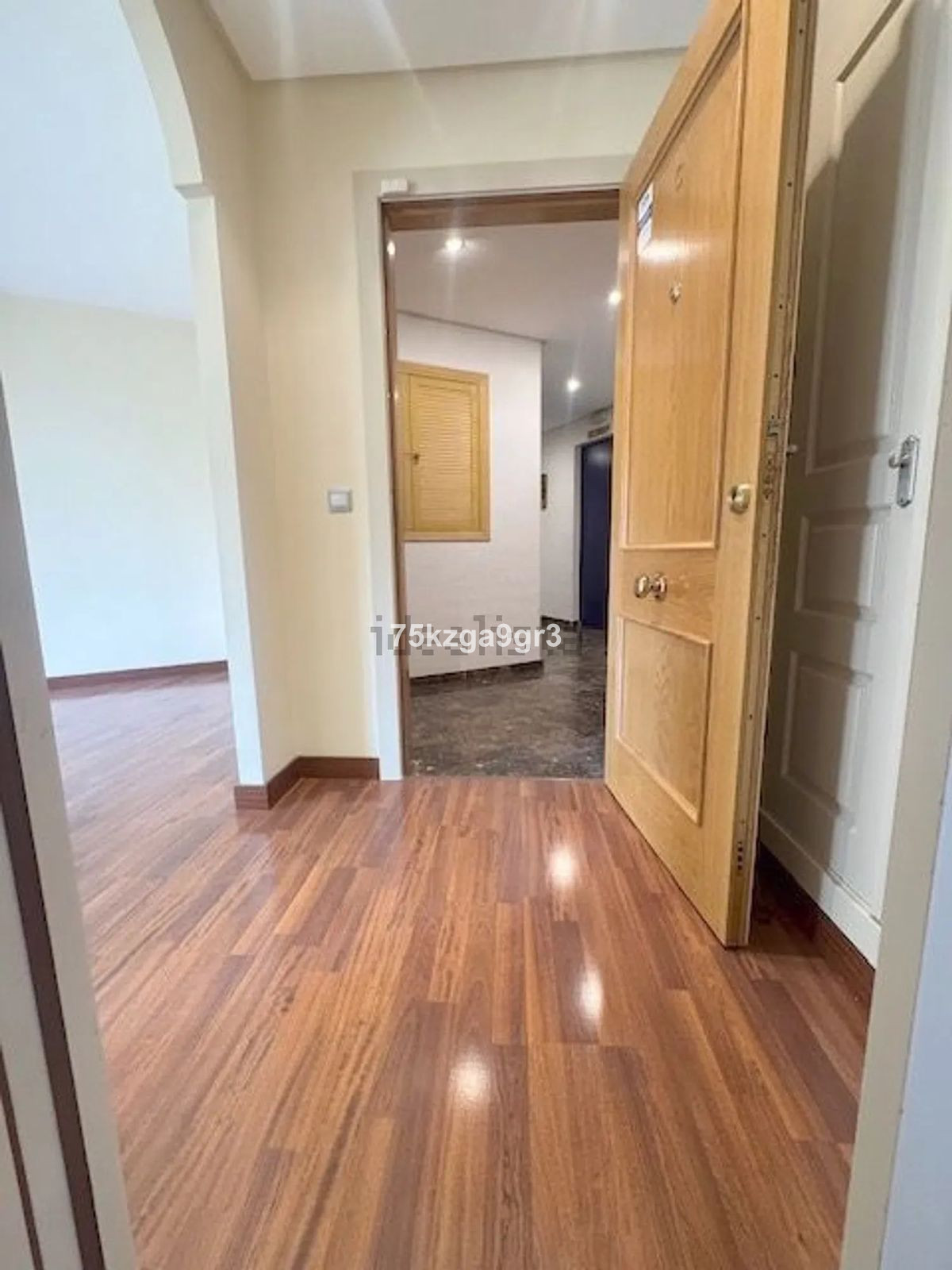 Se vende Apartamento Planta Media de 3 dormitorios en Costa Del Sol, Málaga, España