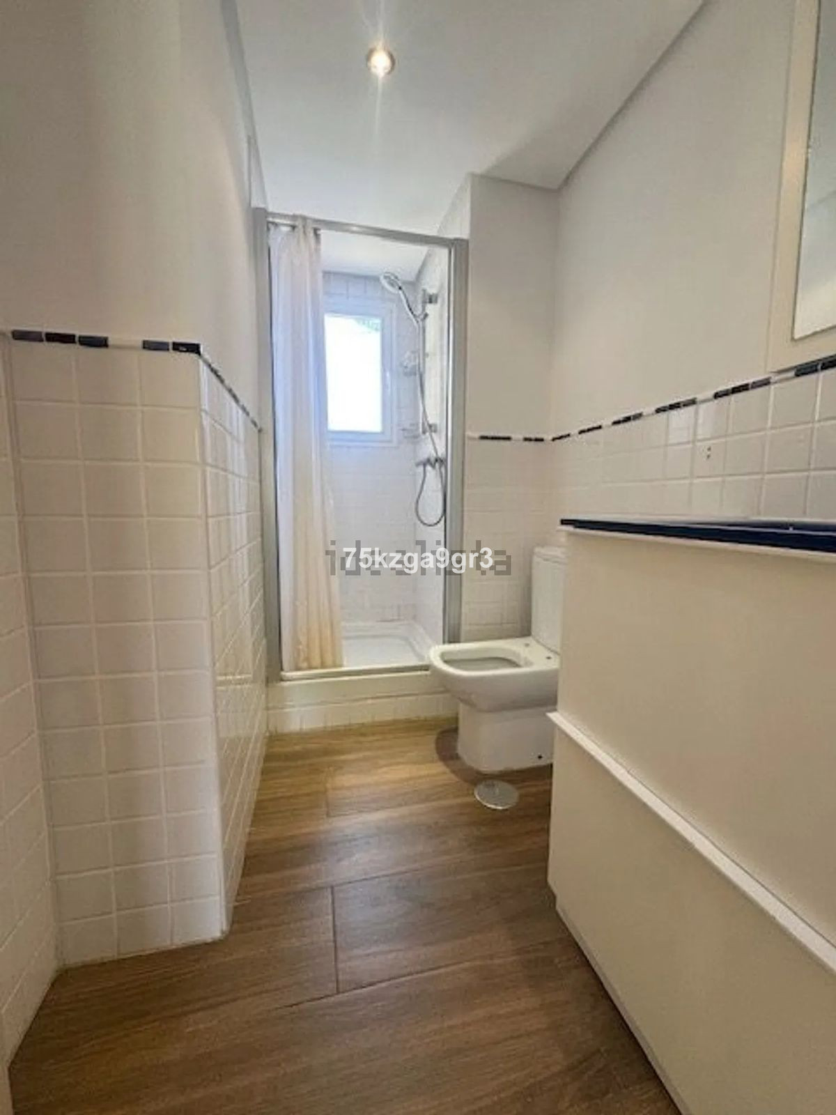 Se vende Apartamento Planta Media de 3 dormitorios en Costa Del Sol, Málaga, España