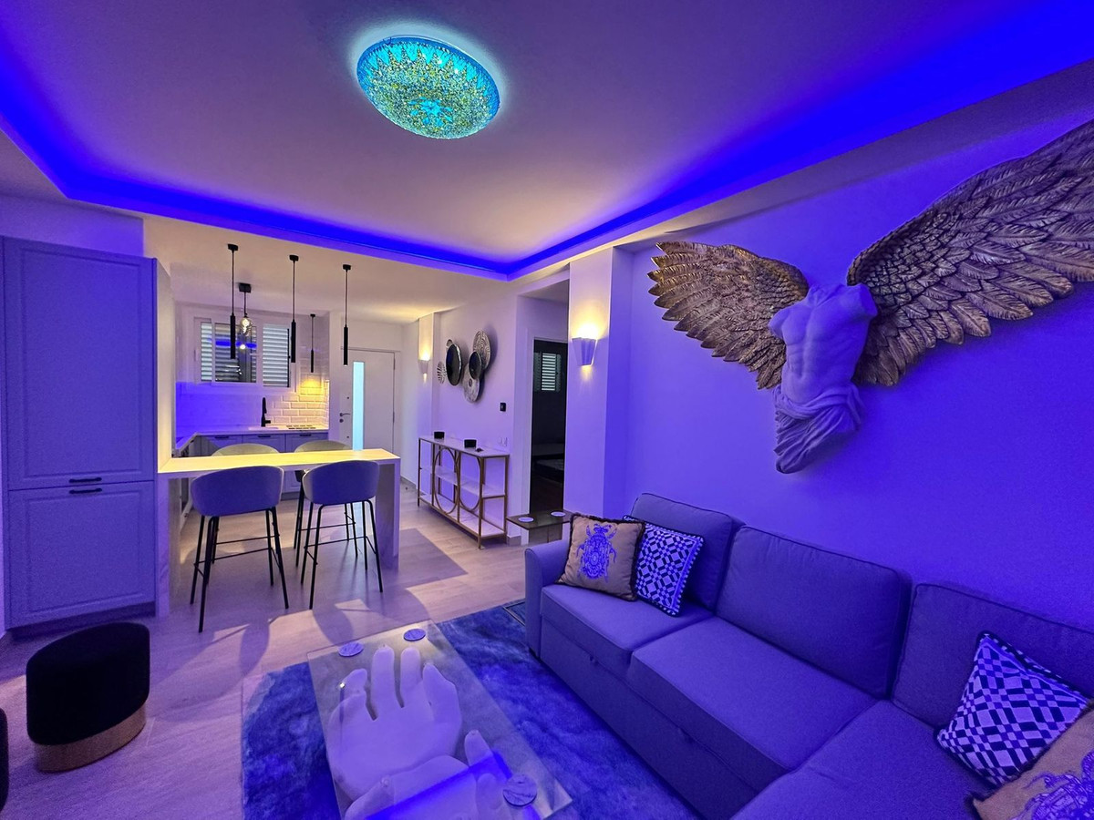 Se vende Apartamento Planta Baja de 2 dormitorios en Costa Del Sol, Cadiz, España