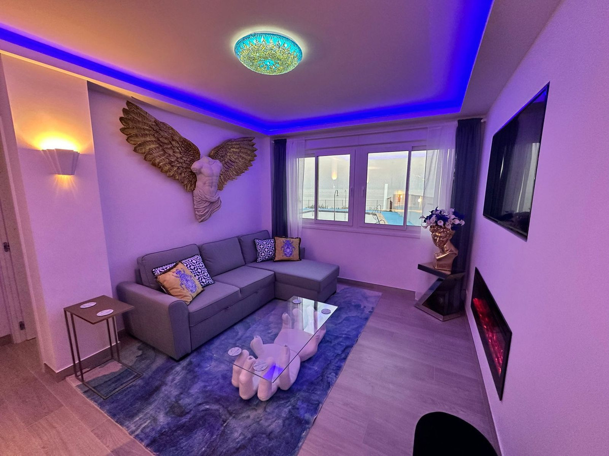 Se vende Apartamento Planta Baja de 2 dormitorios en Costa Del Sol, Cadiz, España