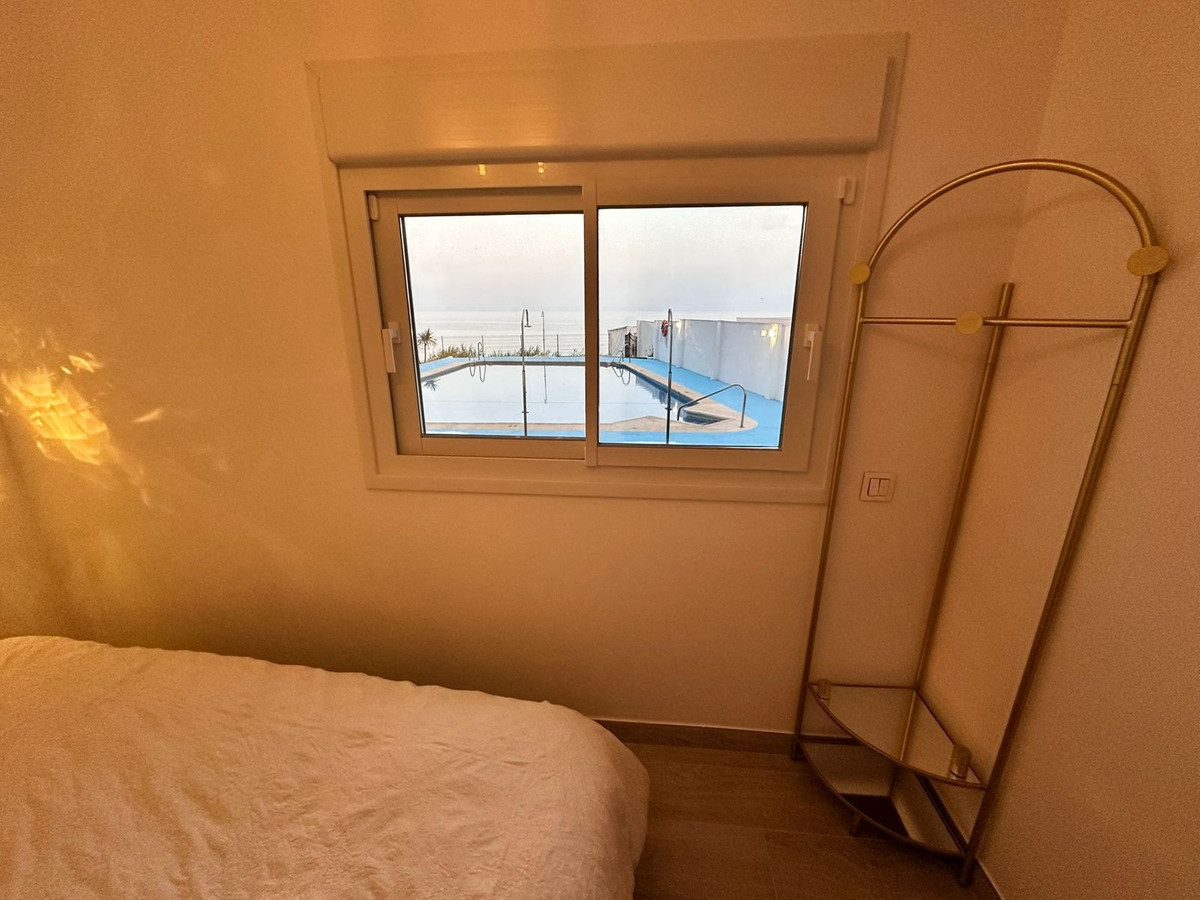 Se vende Apartamento Planta Baja de 2 dormitorios en Costa Del Sol, Cadiz, España