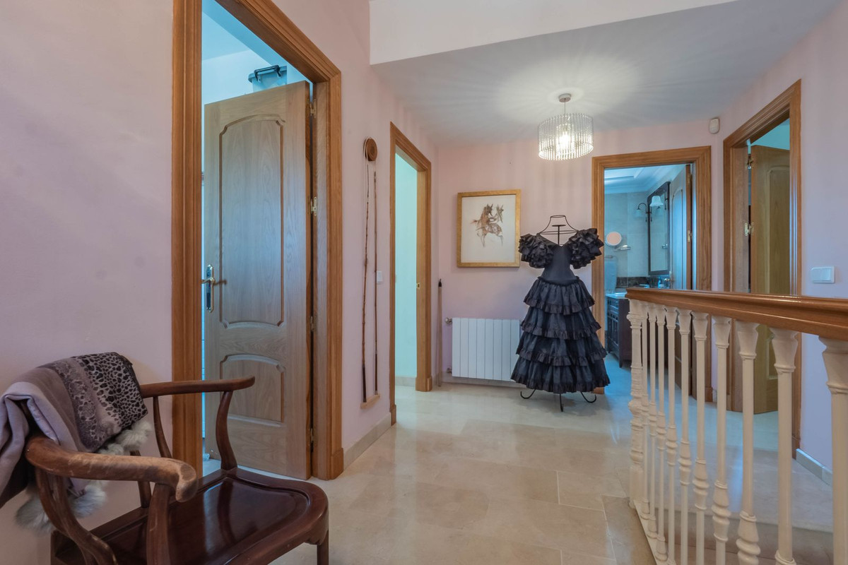Se vende Adosada de 5 dormitorios en Costa Del Sol, Málaga, España