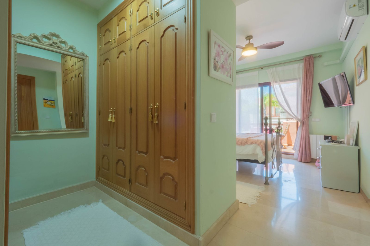 Se vende Adosada de 5 dormitorios en Costa Del Sol, Málaga, España