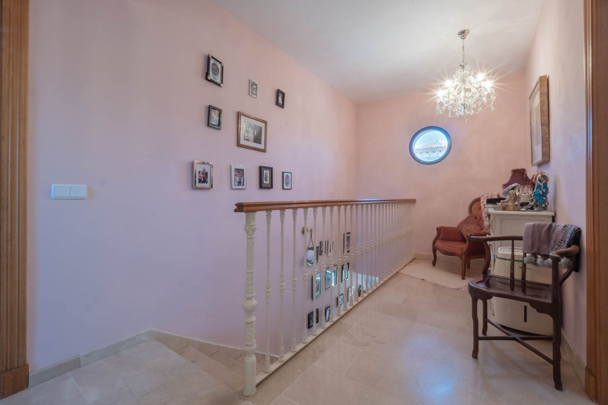 Se vende Adosada de 5 dormitorios en Costa Del Sol, Málaga, España