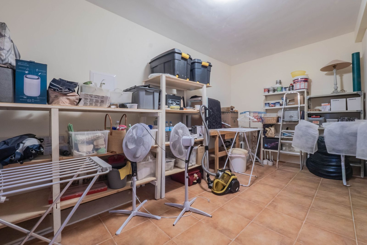 Se vende Adosada de 5 dormitorios en Costa Del Sol, Málaga, España