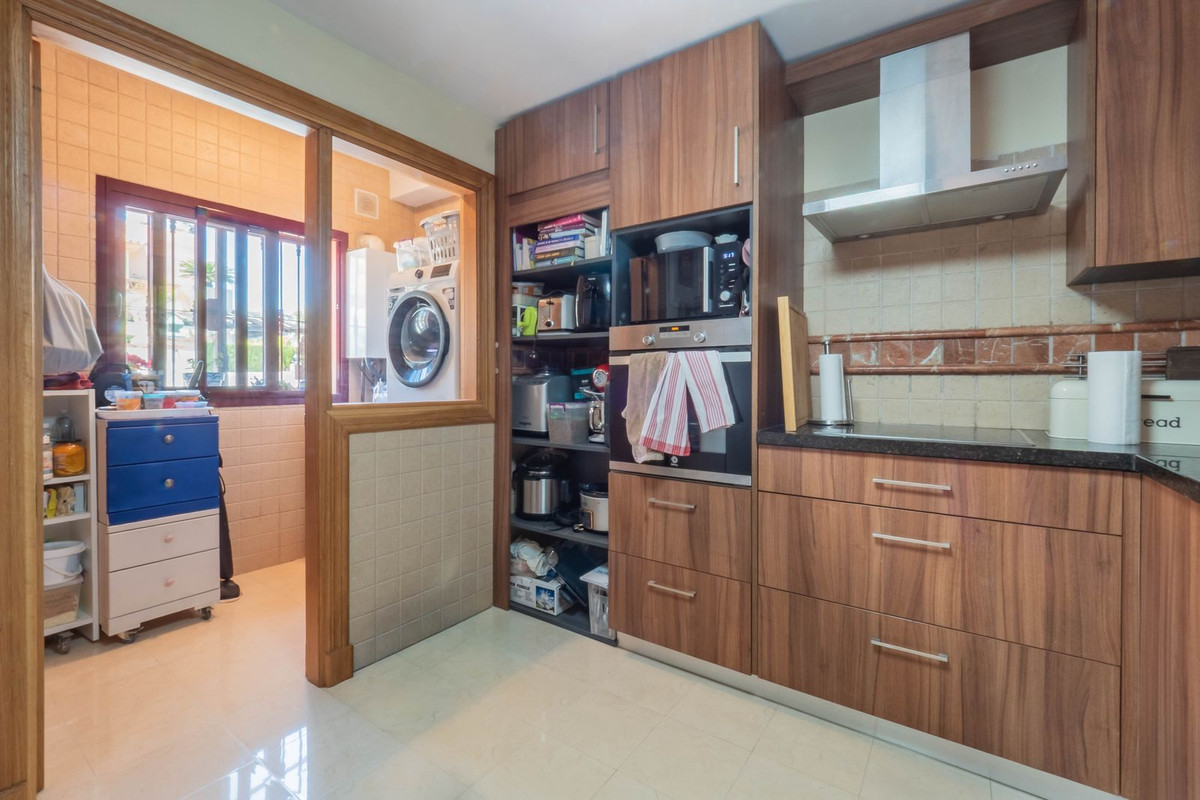 Se vende Adosada de 5 dormitorios en Costa Del Sol, Málaga, España