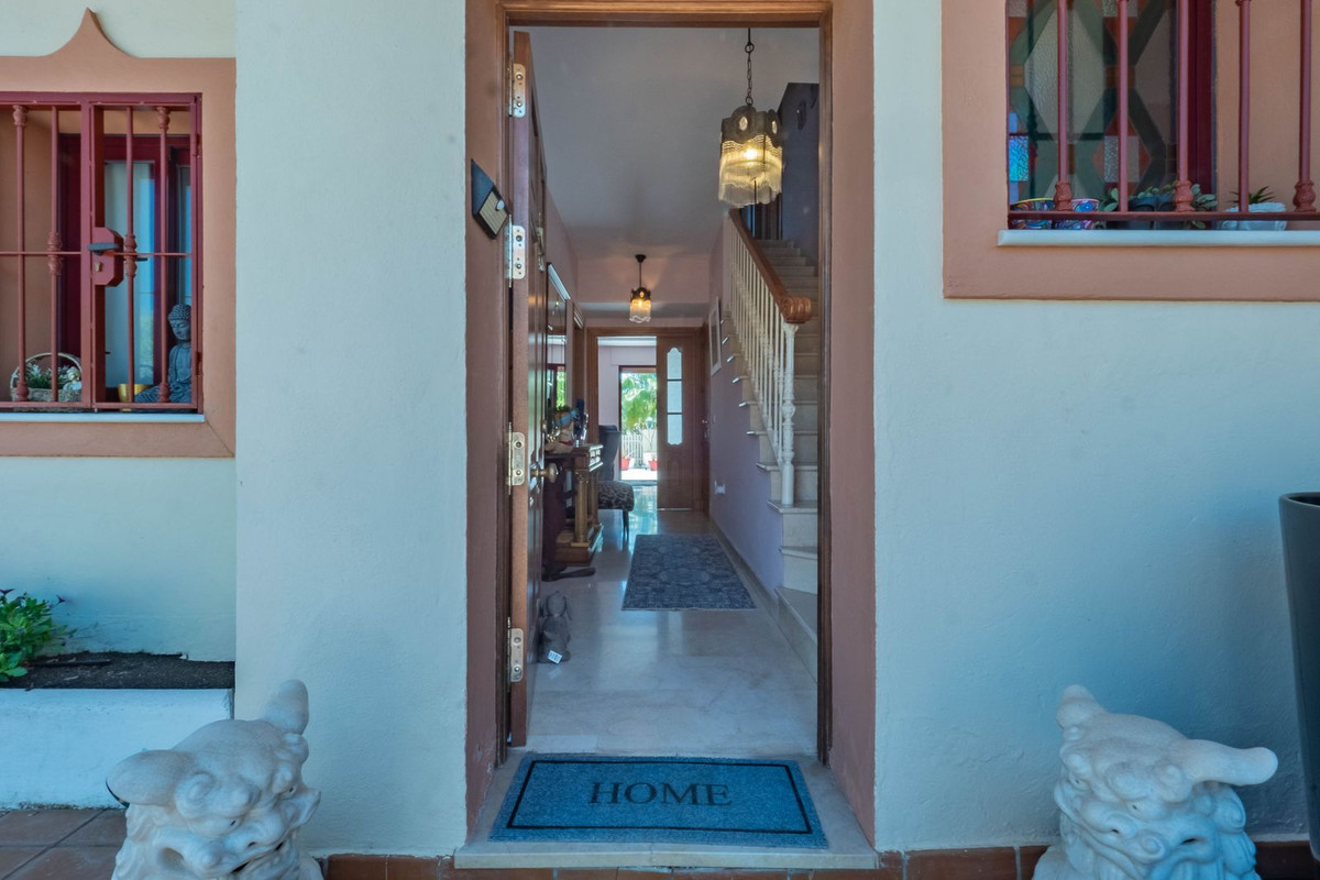 Se vende Adosada de 5 dormitorios en Costa Del Sol, Málaga, España