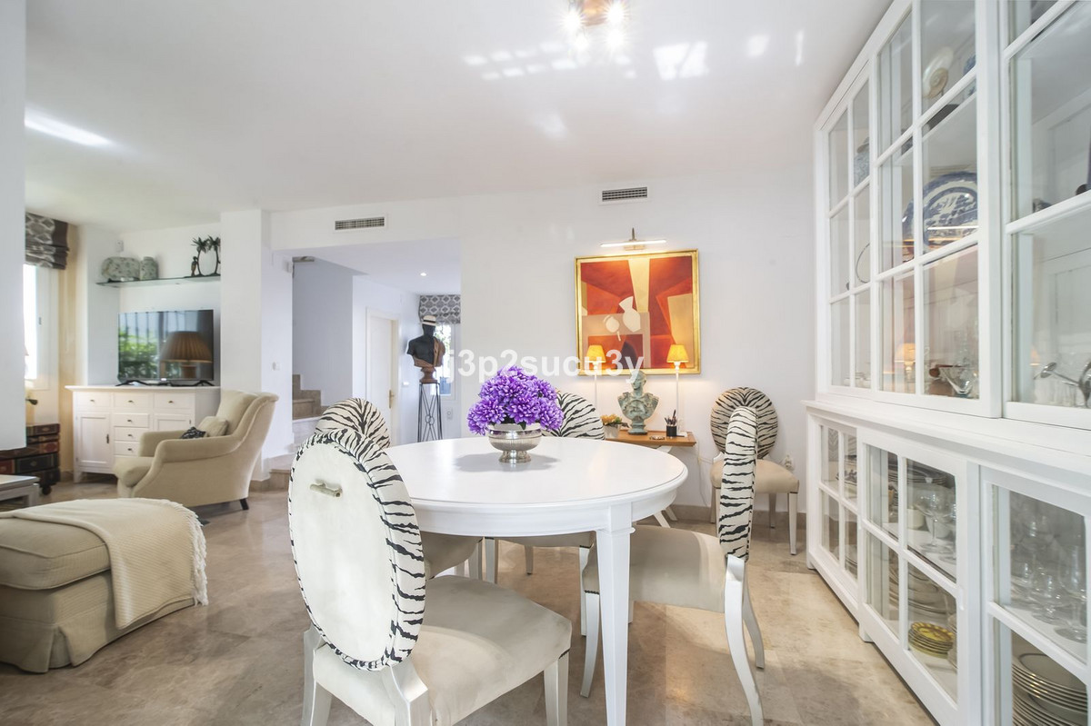 3 Bed Townhouse for sale in Nueva Andalucía Costa Del Sol, Málaga, Spain