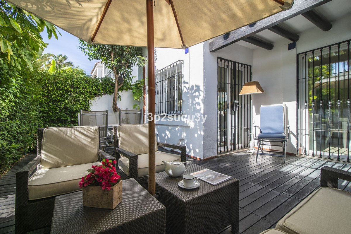 3 Bed Townhouse for sale in Nueva Andalucía Costa Del Sol, Málaga, Spain