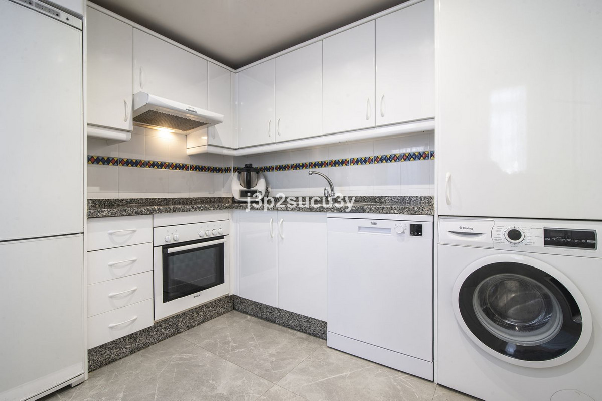 3 Bed Townhouse for sale in Nueva Andalucía Costa Del Sol, Málaga, Spain