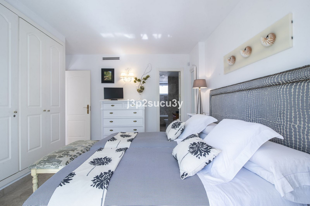 3 Bed Townhouse for sale in Nueva Andalucía Costa Del Sol, Málaga, Spain