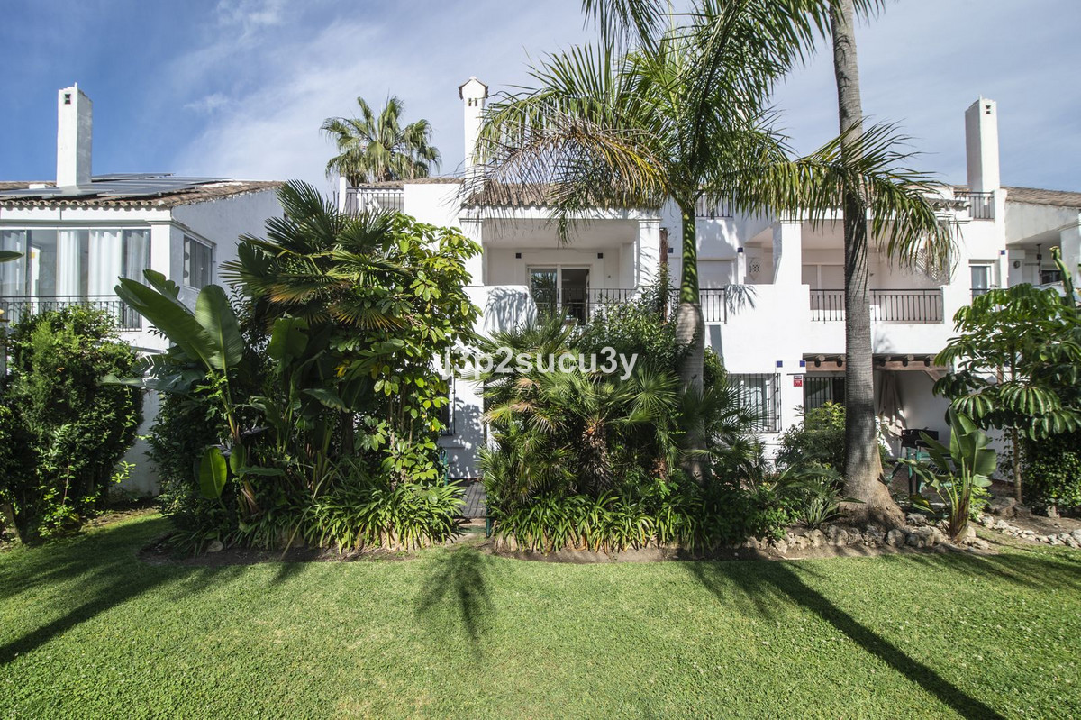 3 Bed Townhouse for sale in Nueva Andalucía Costa Del Sol, Málaga, Spain