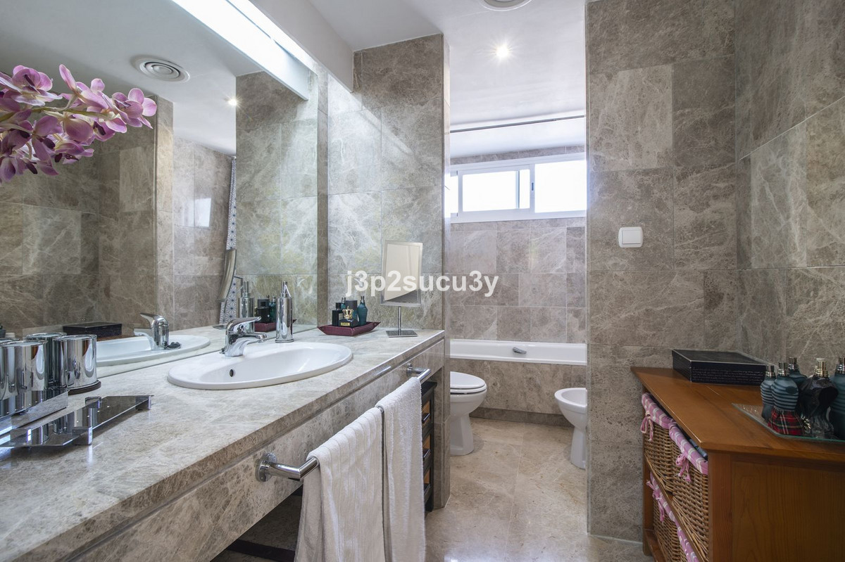 3 Bed Townhouse for sale in Nueva Andalucía Costa Del Sol, Málaga, Spain