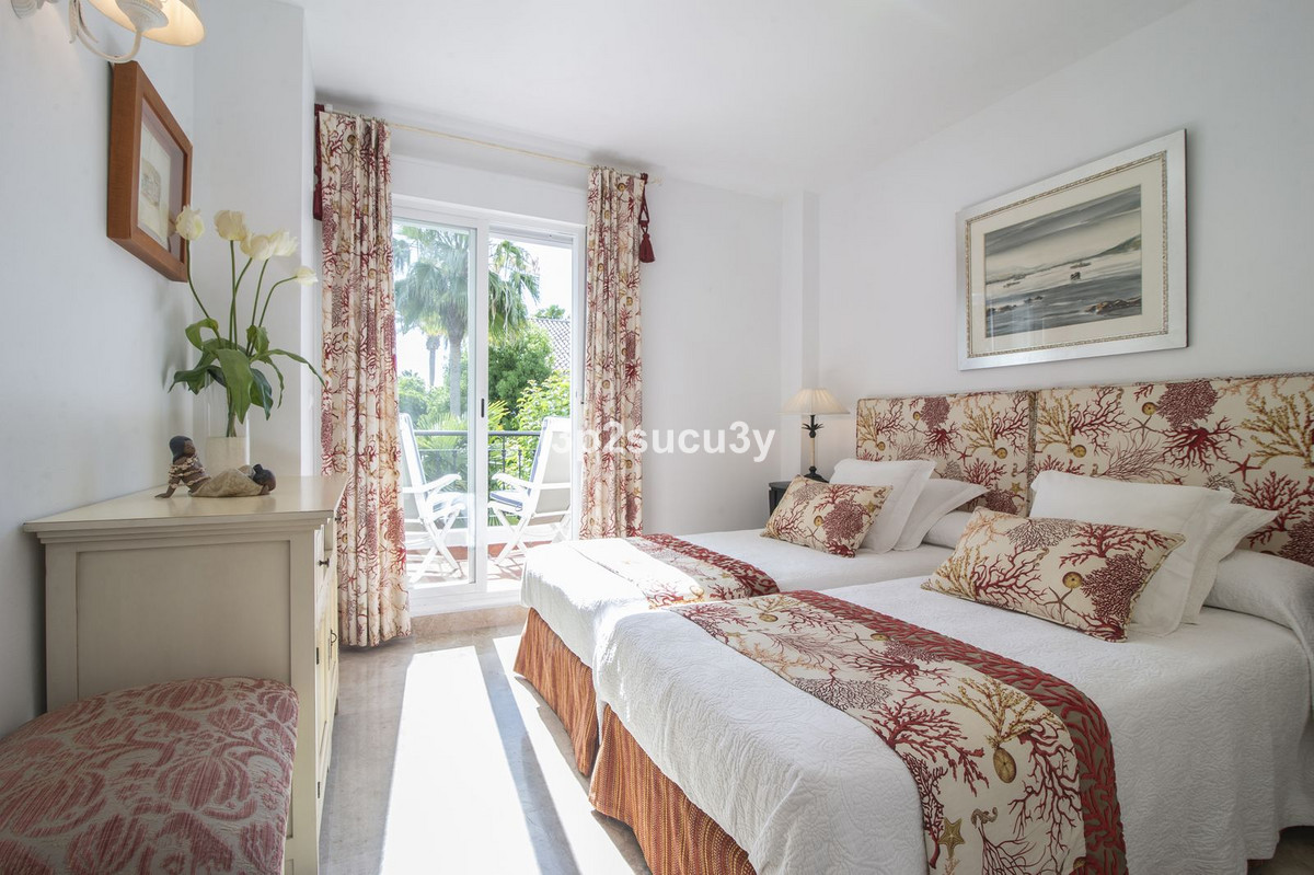 3 Bed Townhouse for sale in Nueva Andalucía Costa Del Sol, Málaga, Spain