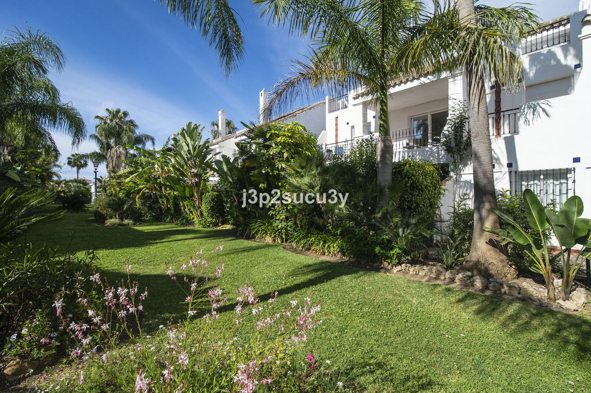 3 Bed Townhouse for sale in Nueva Andalucía Costa Del Sol, Málaga, Spain