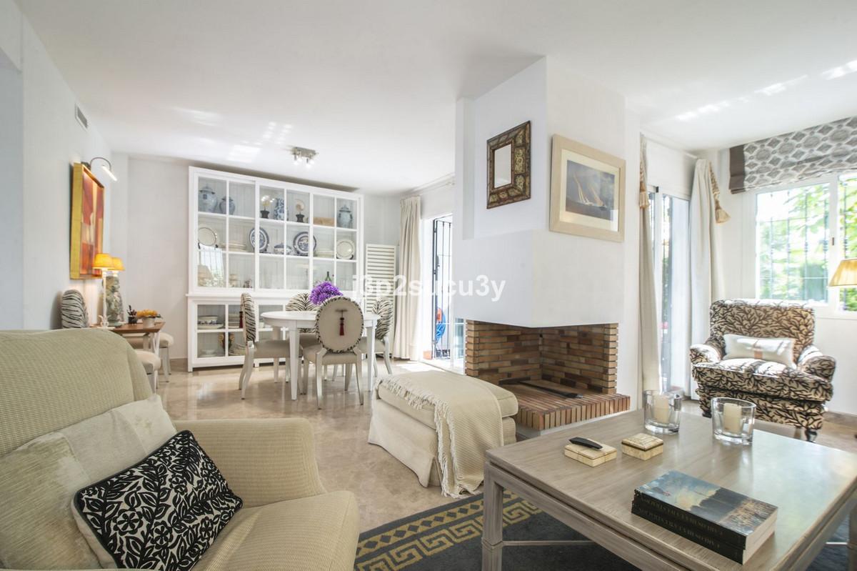 3 Bed Townhouse for sale in Nueva Andalucía Costa Del Sol, Málaga, Spain
